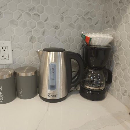 Cozy 2 Bedroom Suite, Queen Beds, Near The Airport إيدمونتون المظهر الخارجي الصورة