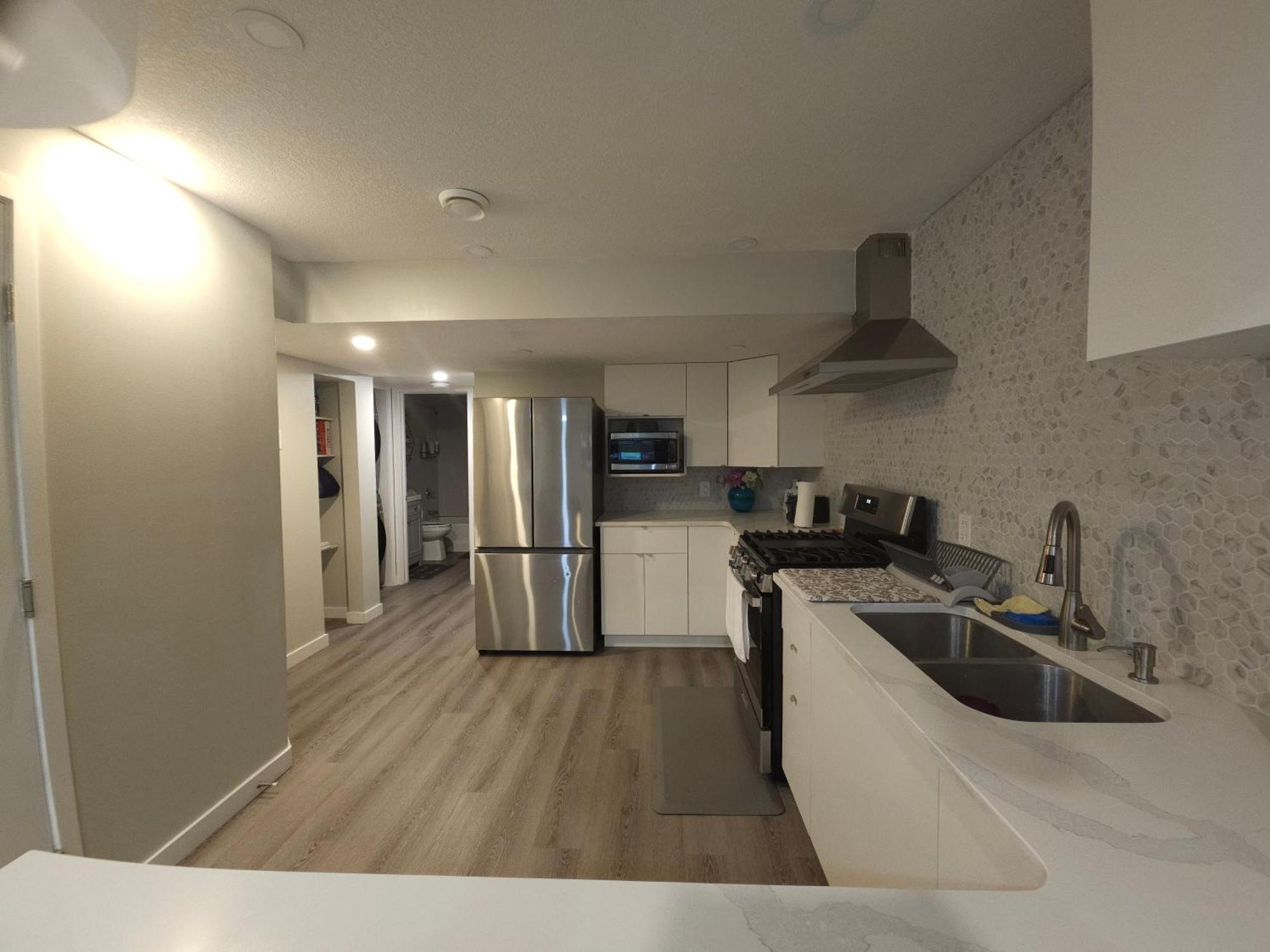 Cozy 2 Bedroom Suite, Queen Beds, Near The Airport إيدمونتون المظهر الخارجي الصورة